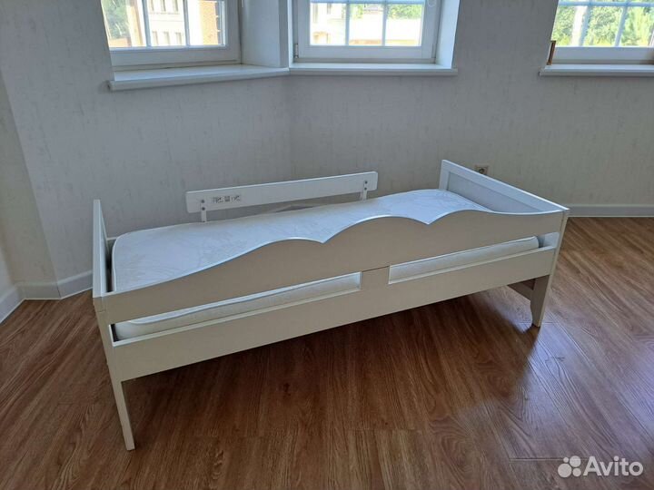 Кровать детская IKEA Hensvik