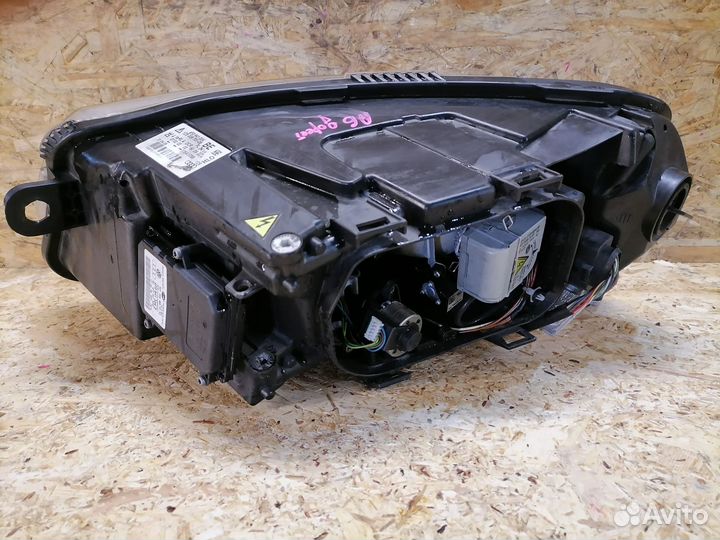 Фара ксенон правая Audi A6 C6 дорестайлинг