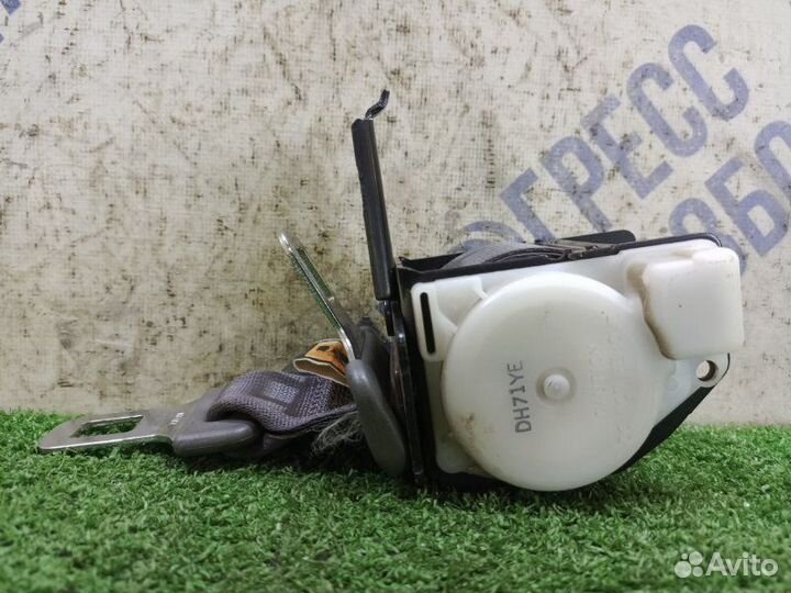 Ремень безопасности задний Mazda 6 Gg седан 1.8 L8