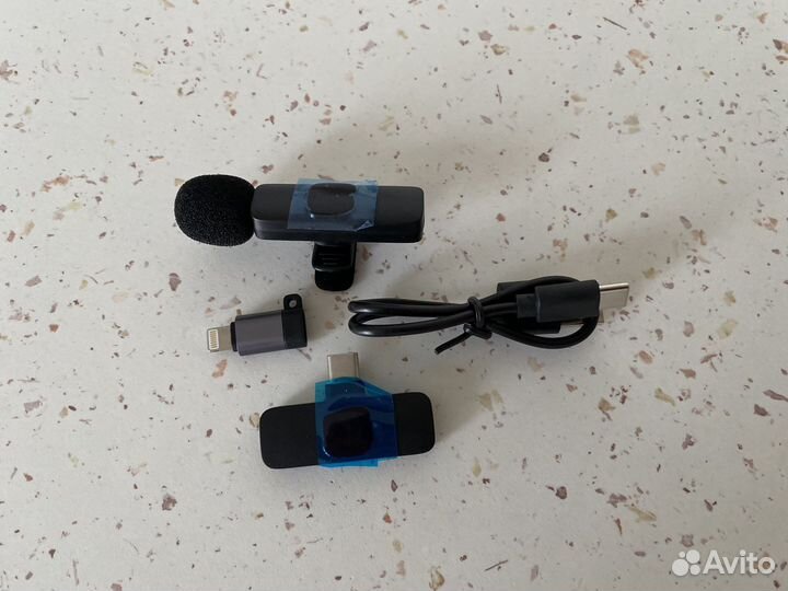 Беспроводной петличный микрофон петличка с клипсой