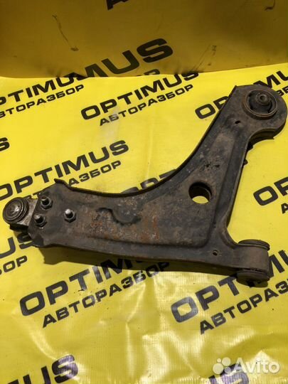 Рычаг передний левый Chevrolet Lacetti