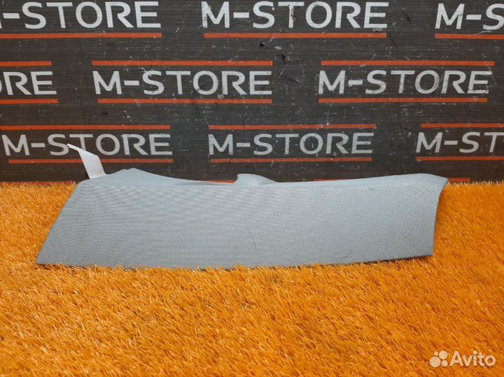 Обшивка стойки правая Bmw X5 E70 N52B30 2008