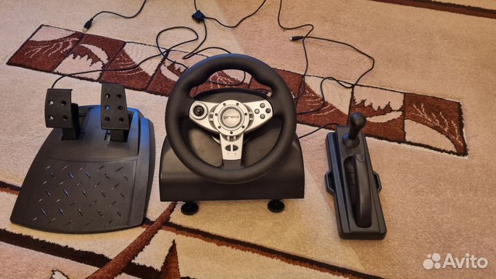 Игровой руль с педалями и коробкой передач