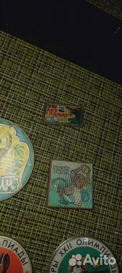 Значок чебурашка винтаж и другие мультгерои