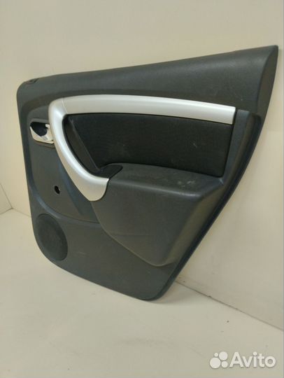 Обшивка двери задней правой Nissan Terrano D10 201