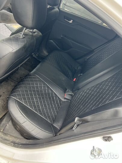 Чехлы на hyundai solaris 2