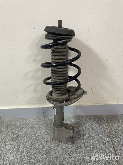 Амортизатор передний левый peugeot308 citroen c4