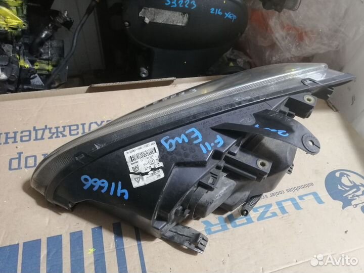 Фара правая Ford Focus 2 Англия