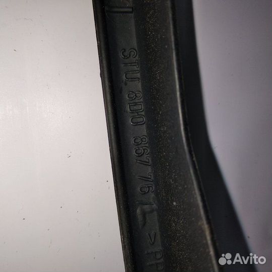 Обшивка стойки задняя левая Audi A4 B5 AQD