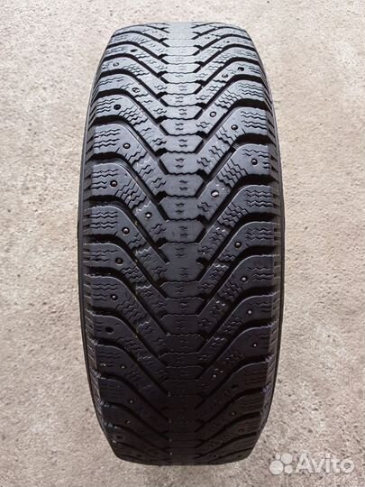 Goodyear UltraGrip 500 225/65 R17 102T