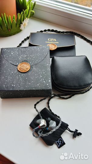 Наушники Campfire Audio Supermoon HK edition