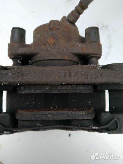 Суппорт передний левый Рено Флюенс 2010-14 г