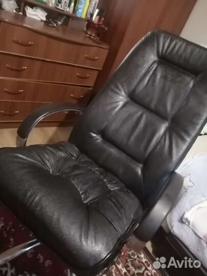 Компьютерное кресло(кожа)