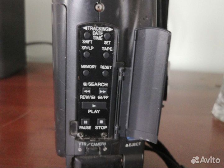 Видеокамера Panasonic NV - R200