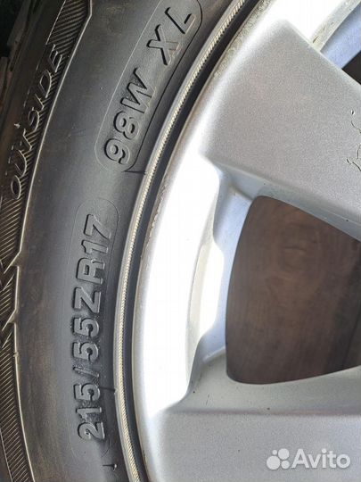 Колеса в сборе r17 летние оригинал Toyota