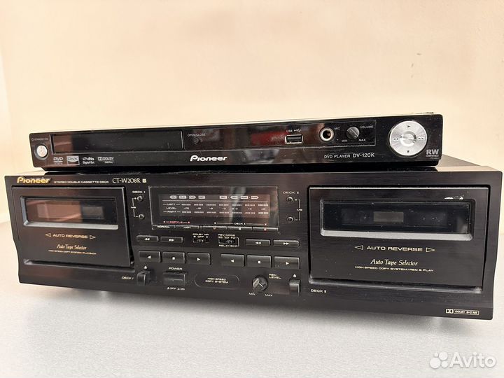 Кассетная дека pioneer CT - W208R