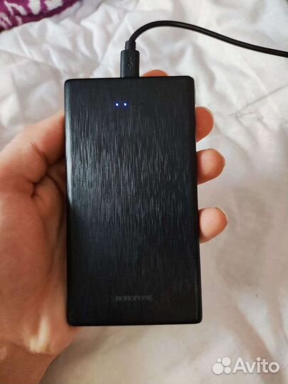 Портативное зарядное устройство