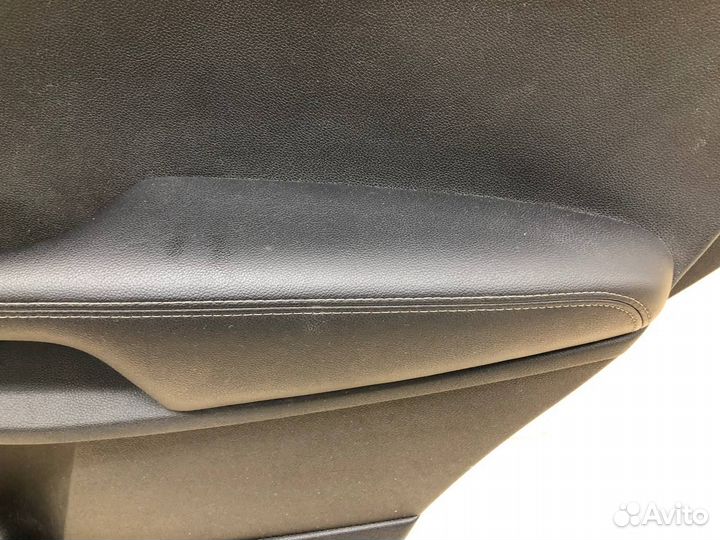 Обшивка двери задней правой Kia Sorento UM 2015