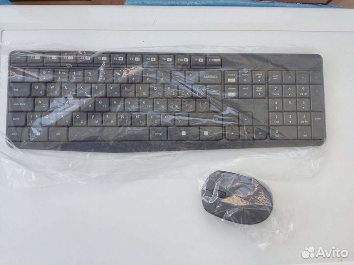 Клавиатура и мышь Logitech