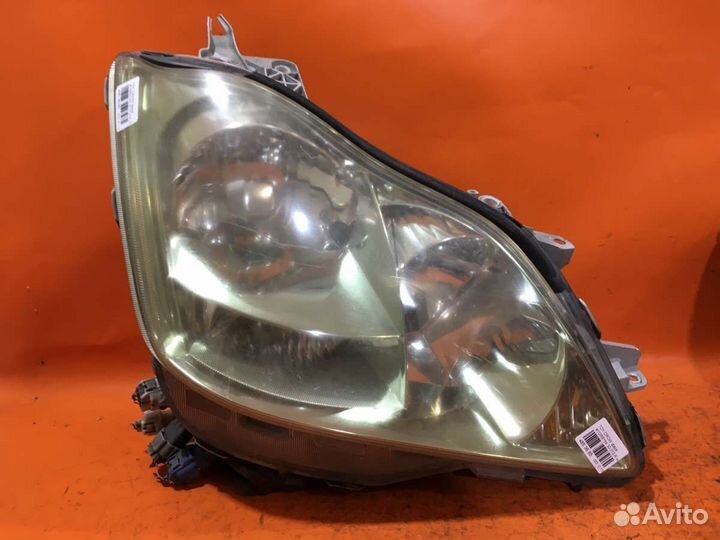 Фары Toyota Crown grs184ксенон