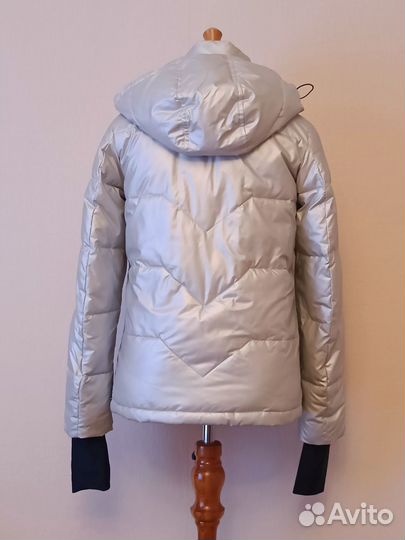 Зимняя куртка женская 46 размер (М)