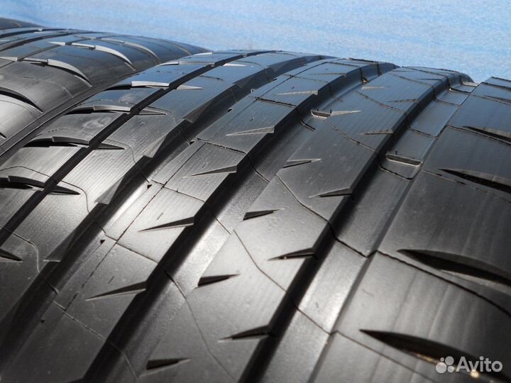 Michelin Pilot Sport 4 S 285/35 R20 104Y