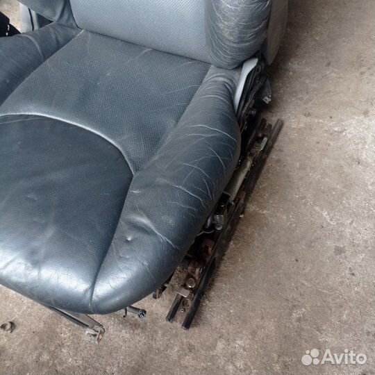 Сиденья задняя Mercedes-Benz S W220