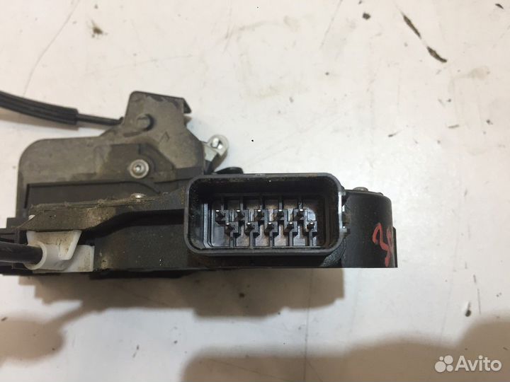 Замок двери задний левый (Land Rover Freelander)