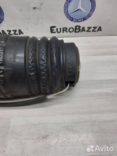 Пневмобаллон задний правый Mercedes W211
