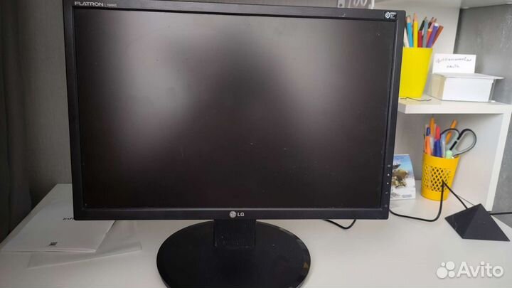 Монитор для компьютера LG flatron L194WS-8F