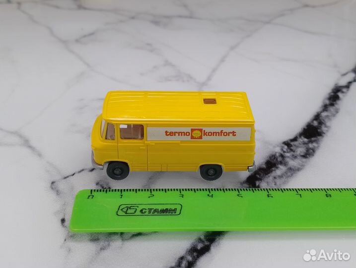 Mercedes-Benz T2 (1967-1996), желтый