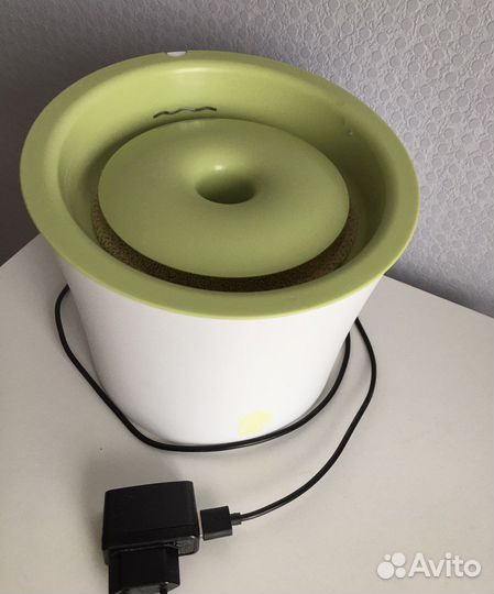 Фонтан поилка для кошек и собак