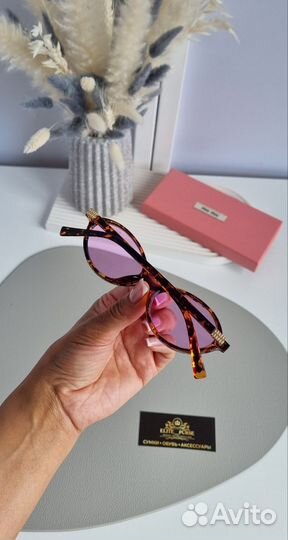 Солнцезащитные очки miu miu / полный комплект