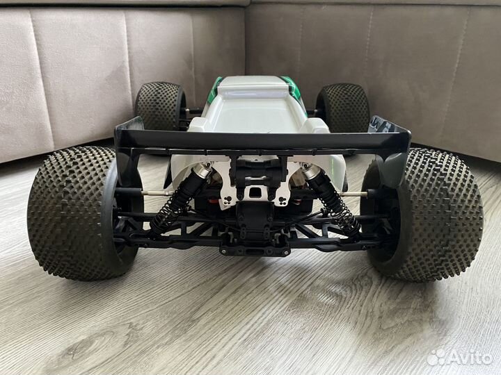 Радиоуправляемая модель багги 1/8 nanda racing