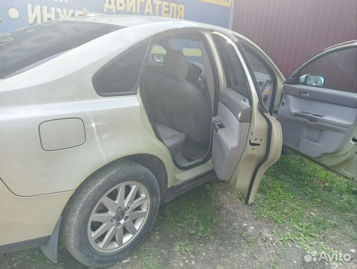 Volvo S40 1.8 МТ, 2004, битый, 272 000 км