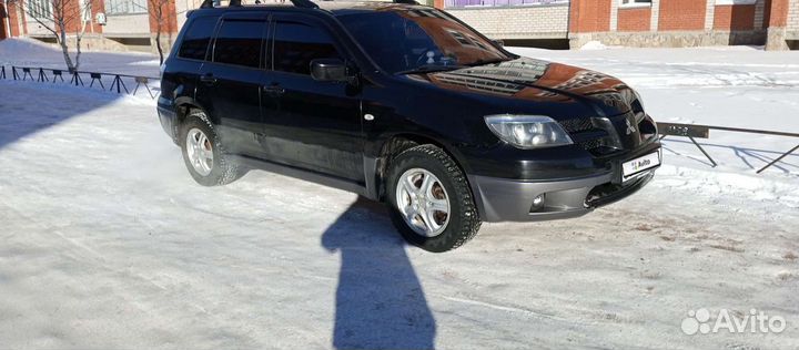 Mitsubishi Outlander 2.4 AT, 2004, 193 000 км