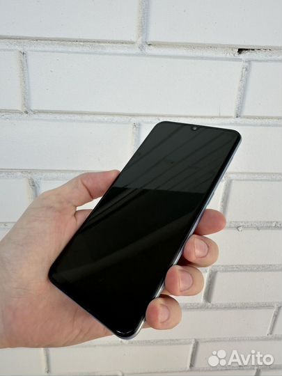 Samsung Galaxy A50, 4/64 ГБ