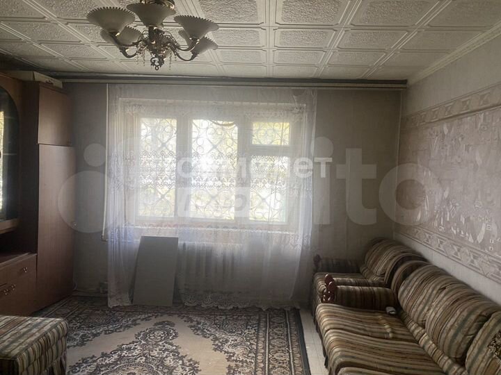 4-к. квартира, 79 м², 1/10 эт.