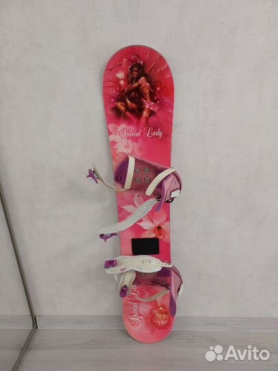 Сноуборд с креплениями женский 145 см