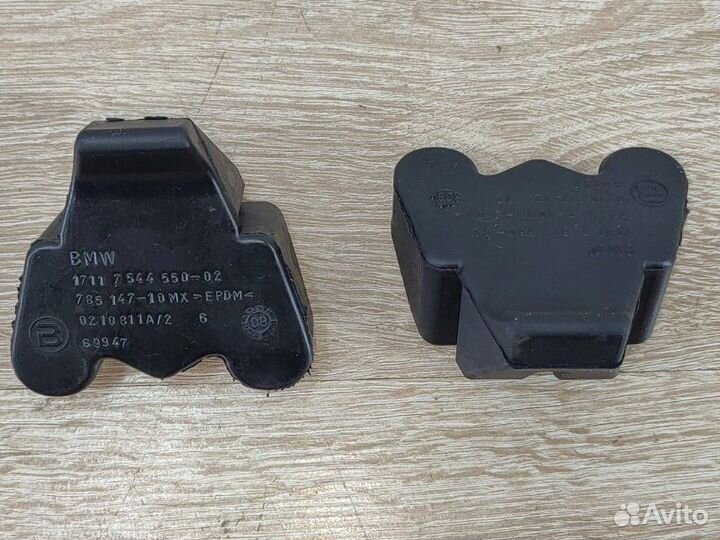 Подушка радиатора Bmw X5 E70 N52B30AF 2008