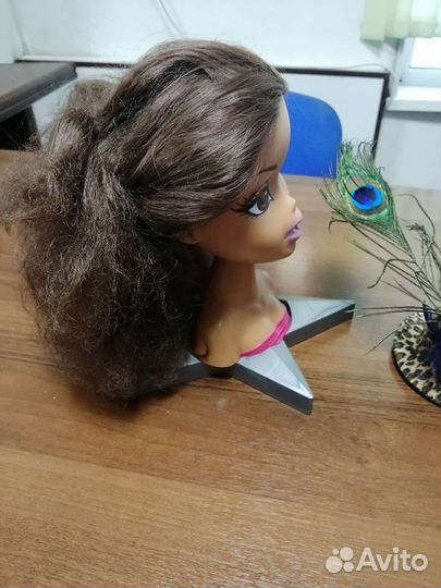 Голова манекен для причёсок с шапочкой