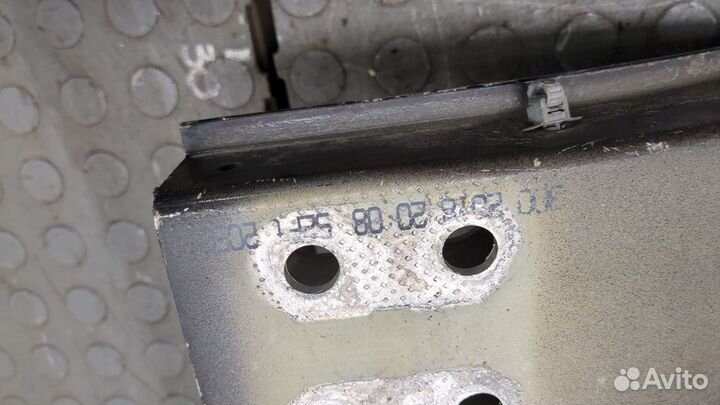 Усилитель бампера передний Chevrolet Malibu 2018