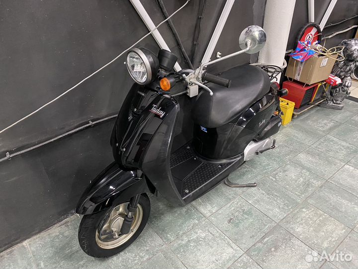 Японский скутер Honda Today