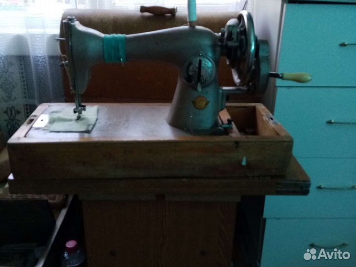 Швейная машина подольская