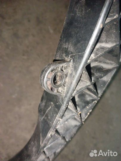 Педаль сцепления Transporter t4