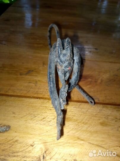 Чертик кованый