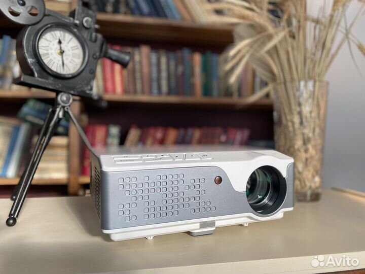 Аренда проектора FullHD 1080p (есть экран)