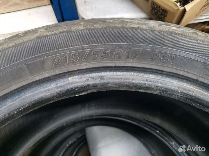Yokohama dB Decibel E70 215/55 R17