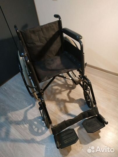 Инвалидная коляска складная бу
