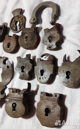 Замочки старинные и накладки
